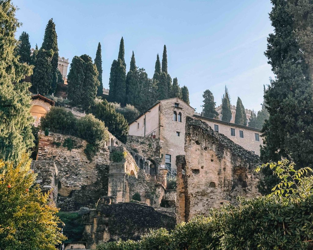 San Pietro Kalesi Verona